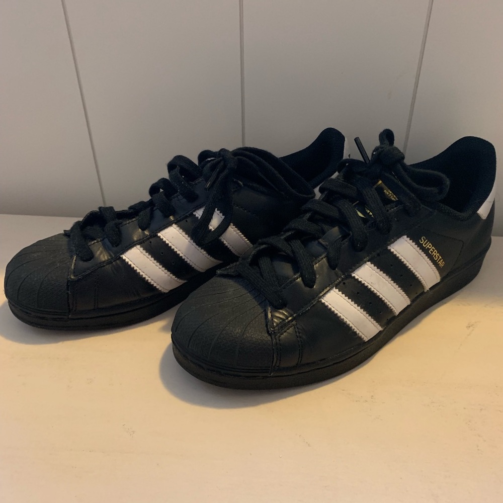 Adidas super stars